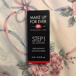 5/$30 NIB Skin equalizing primer!